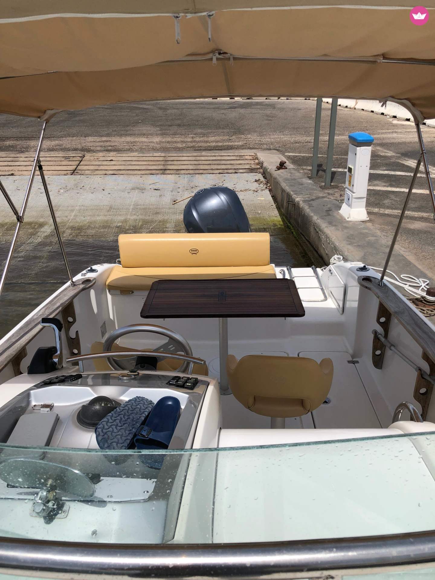 Rental motorboat in Hyères  