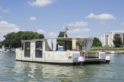 Miete Katamaran SNAJKA Catamaran Belgrad