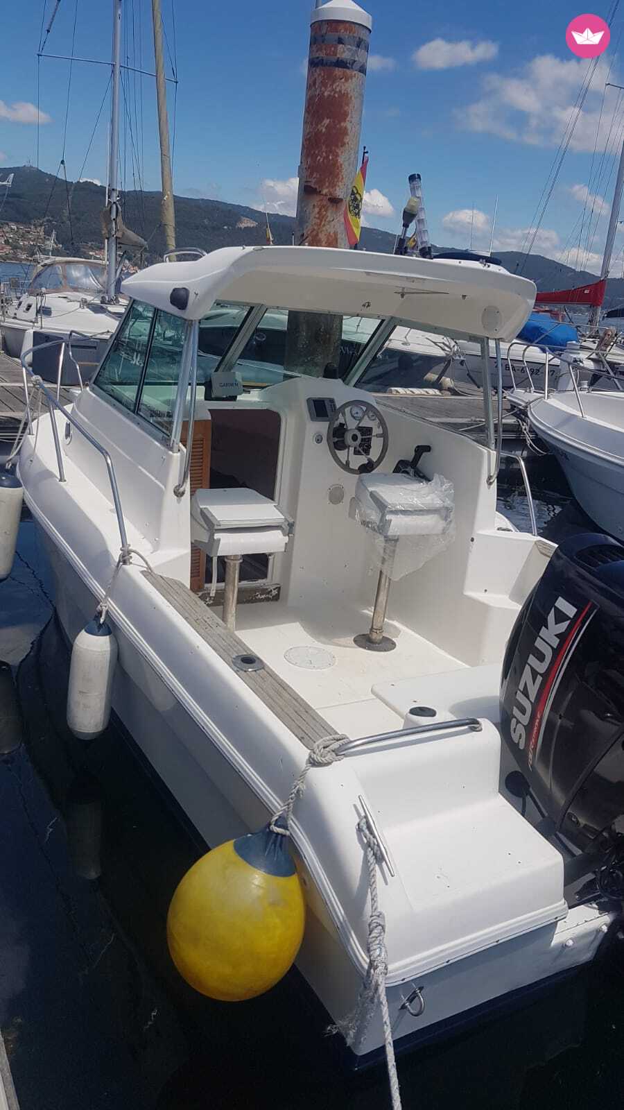 Bateau à moteur Felco Delfyn 595 2