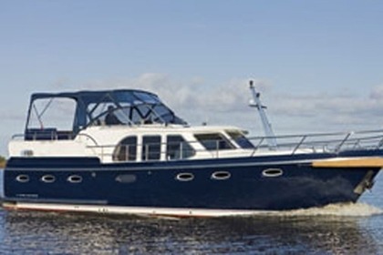 Verhuur Motorboot  Deluxe 42 (3Cab) Drachten