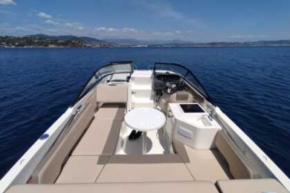 Hyra båt Motorbåt Bayliner Vr6 Mandelieu-la-Napoule