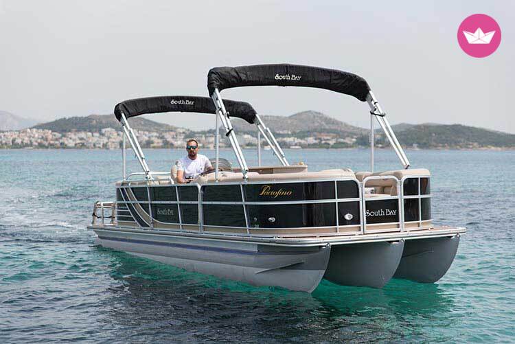 Bateau à moteur Pontoon