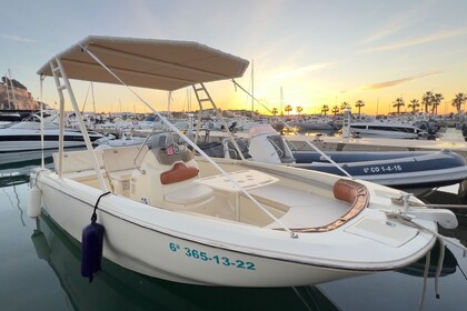 Alquiler Lancha Invictus Fx190 Denia