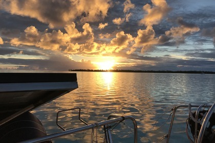 Bora Private Tour Catmaran