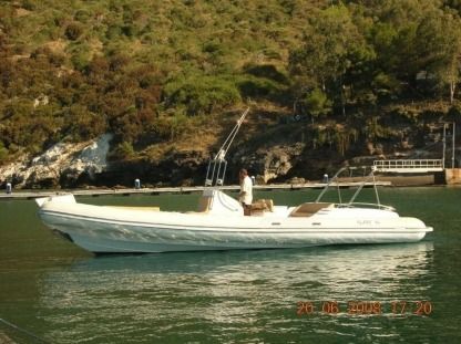Charter RIB Sacs Sacs 34' Canneto