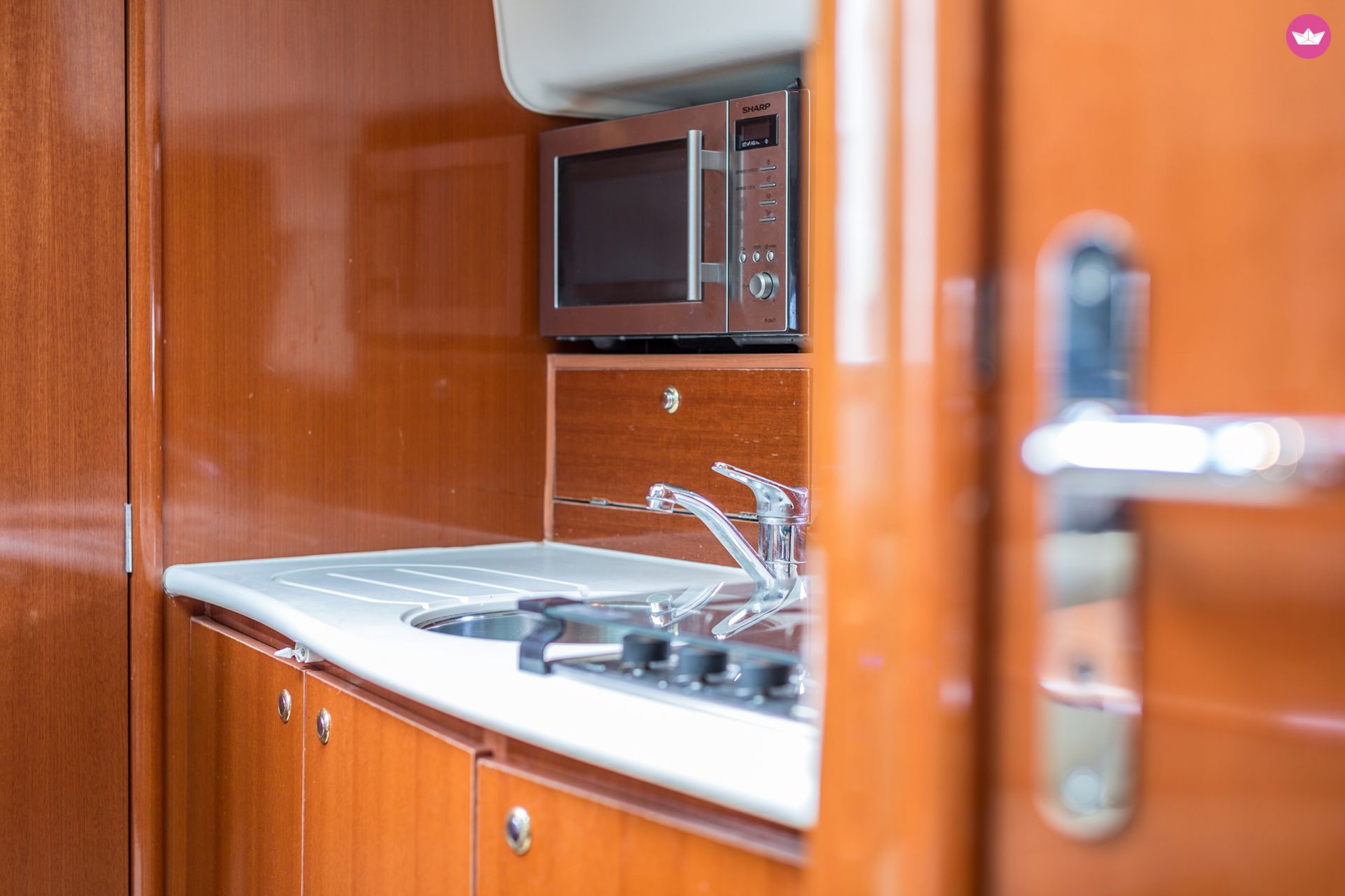 Bateau à moteur Jeanneau Prestige 34 520cv 8