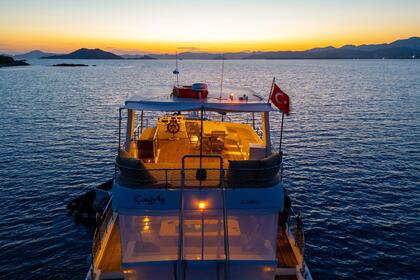 Luxury Gulet with a capacity of 8 people