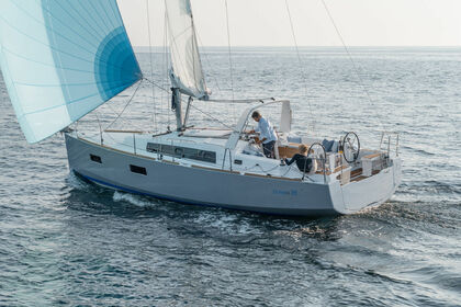 Alquiler Velero BENETEAU OCEANIS 38 Puerto de Pollensa