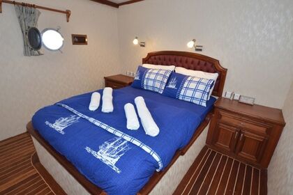 Luxury Gulet Charter in the Aegean – 16-Person Gulet