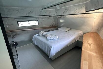 Custom Built trawler with a capacity of 8 people