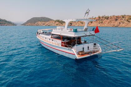 Fethiye Luxury Boat : Unwind in Paradise, Lunch Included