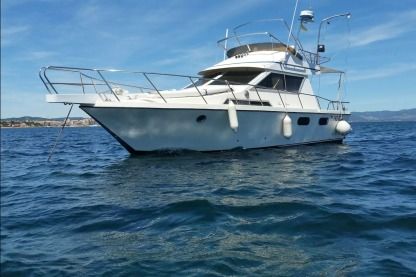 Location Bateau à moteur Guy Couach Loca À Quai Hyères