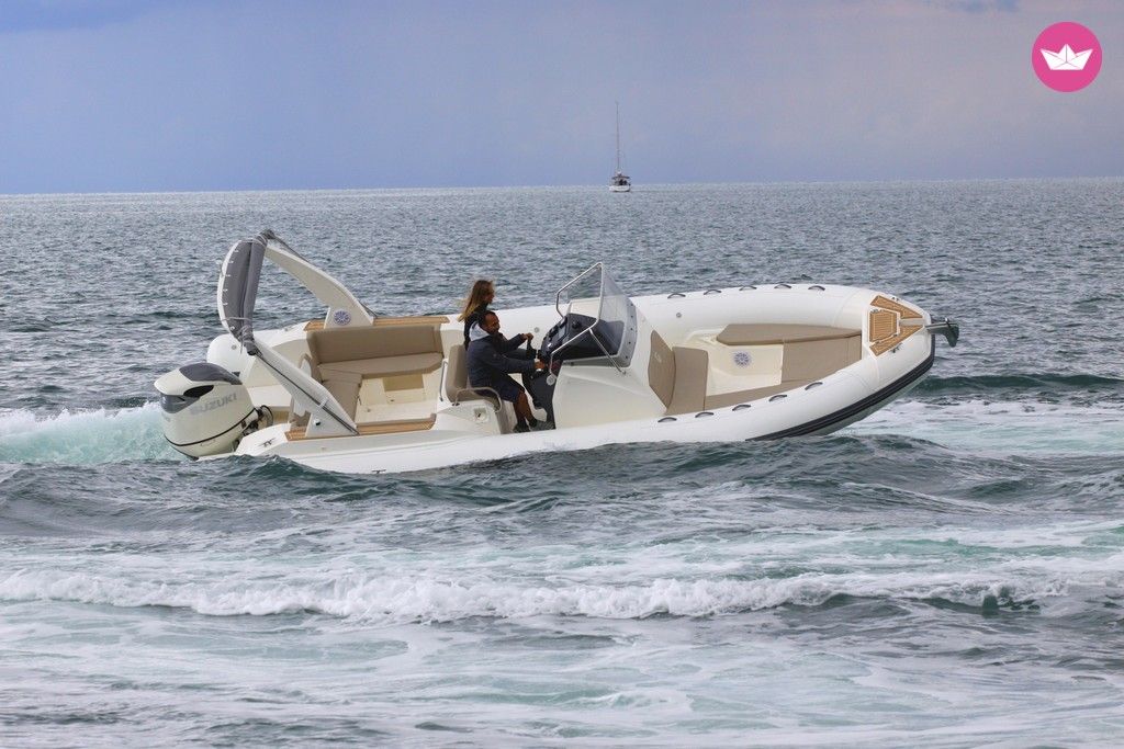 Charter rIB in Sukošan  