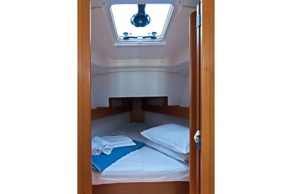 Sun Odyssey 33i