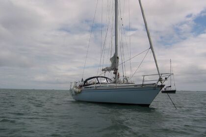 Voilier Jeanneau Gin Fizz super équipé croisière hauturière