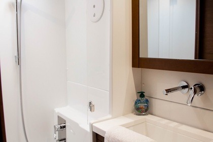 LAGOON 450 (2019) - ANJA I