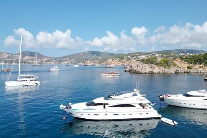 Rental Motor yacht Astondoa Astondoa 82 GLX Palma de Mallorca