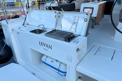 Hire Sailboat  Dufour 430 Grand Large Pula