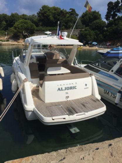 Аренда Моторная яхта Jeanneau Leader 8 Мандельё-ла-Напуль