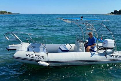 Miete Motorboot Custom 550 Rovinj