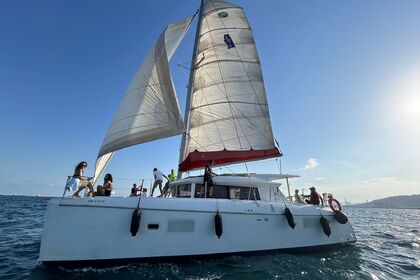 Hire Catamaran Lagoon Lagoon 421 Barcelona
