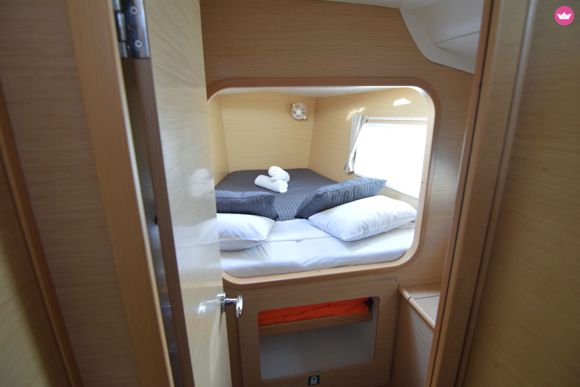 Lagoon 380 in Athens  