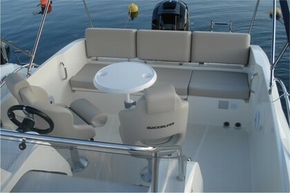 Чартер Моторная яхта Quicksilver Activ 675 Sundeck Бол