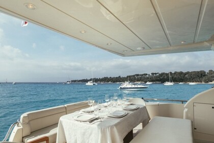 TO ESCAPE  Ferretti Altura 690