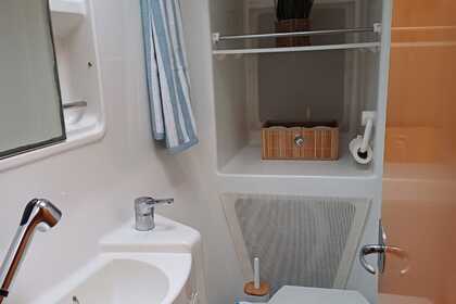 Rental Catamaran Fountaine Pajot Highland 35 Tróia Peninsula