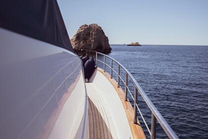 Location Yacht à moteur San Lorenzo 72 Marseille