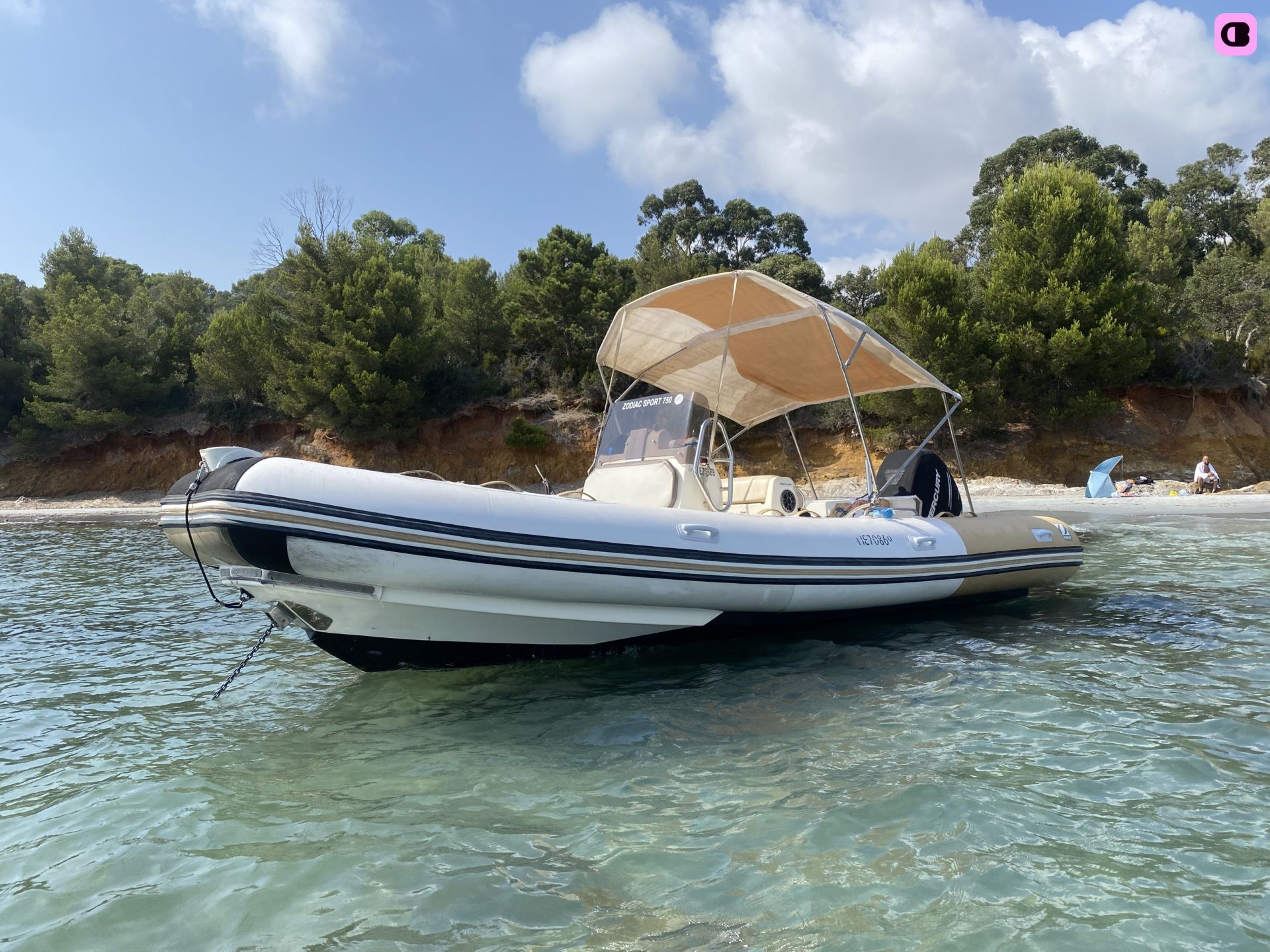 Semi-rigide ⭐️PROMO ZODIAC 7,5 m 300 ch Zodiac 300cv
