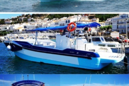 Naviga sulla tua barca a motore Monocasco