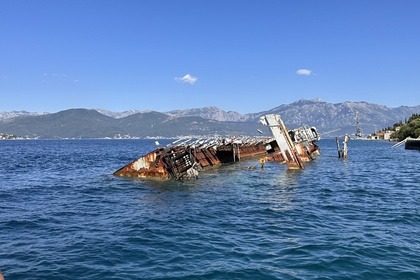 Elan passara-6hp motorboat