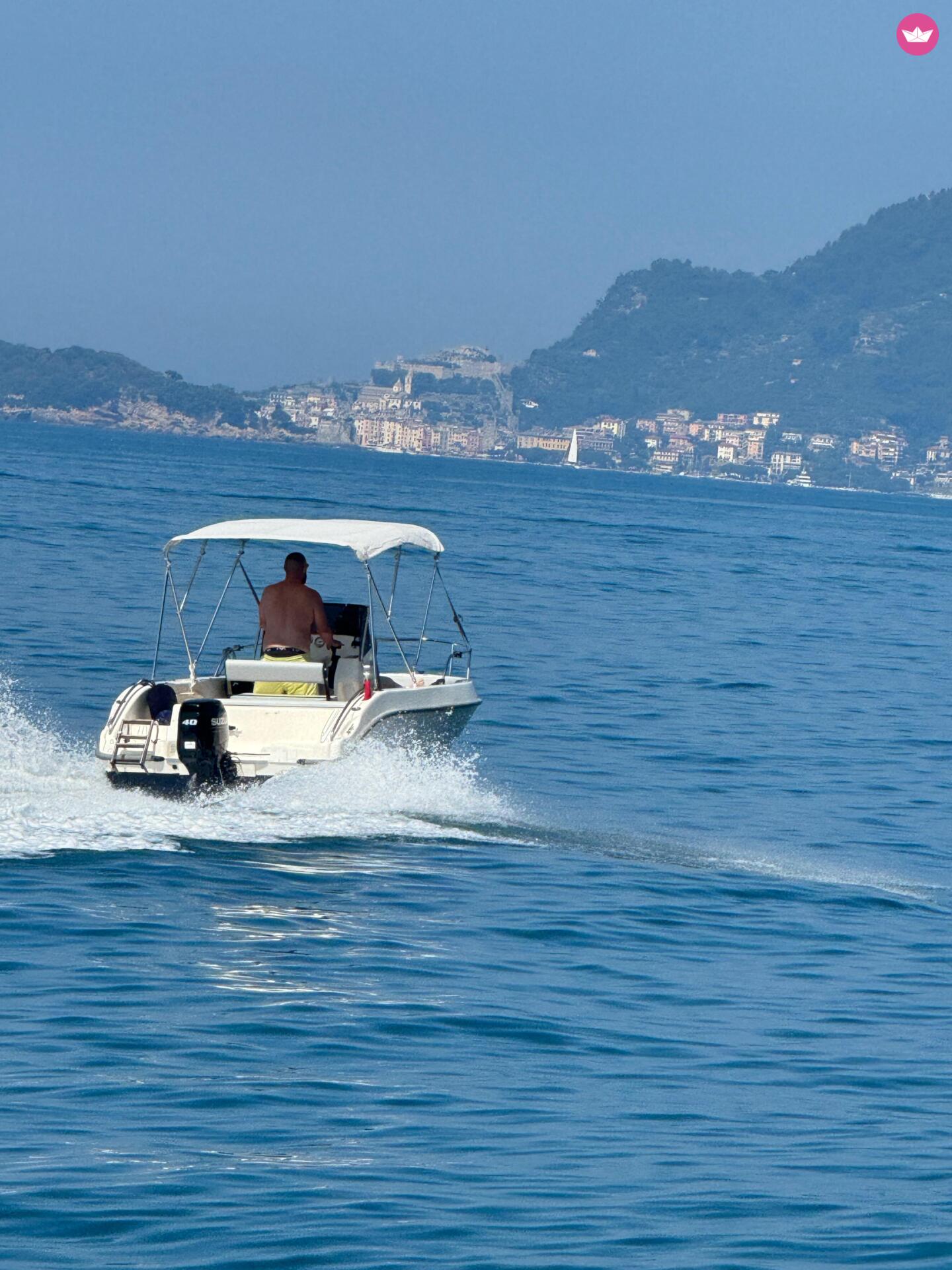 Bateau sans permis marina tour del golfo - Non autorizzata 5 Terre 40cv 5