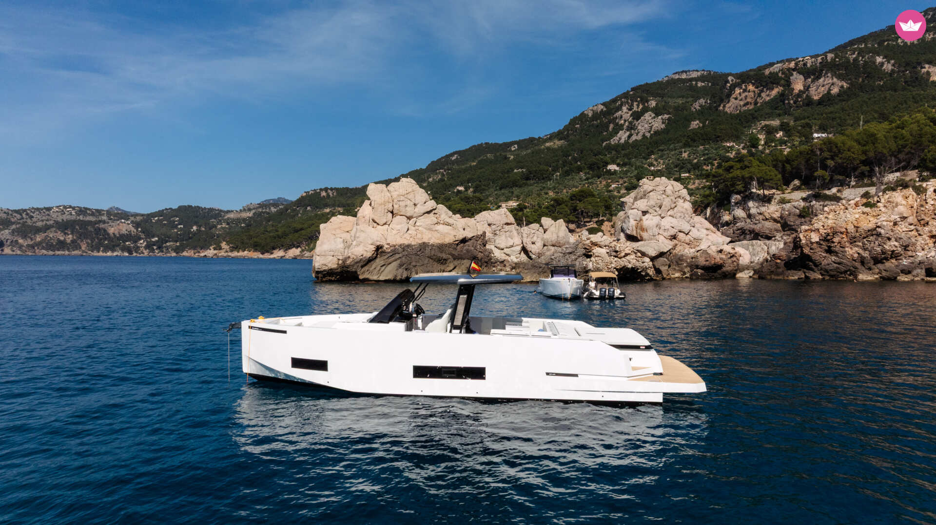 Bateau à moteur De Antonio D42 895cv 7