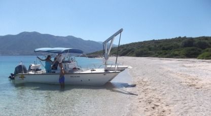 Charter Catamaran Twin Vee Awesome 22 Kefalonia