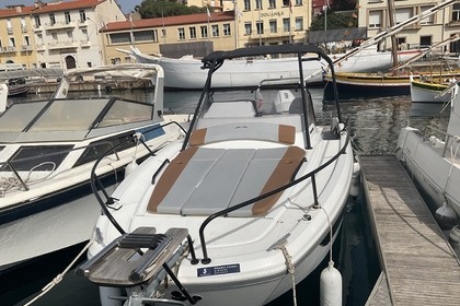 Location Bateau à moteur Beneteau Flyer8 Port-Vendres