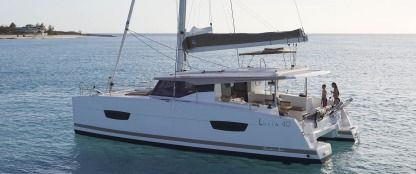 Alquiler Catamarán Fountaine Pajot Lucia 40 Calvi