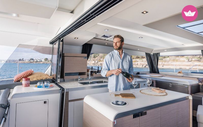 Catamaran AURA 51 15m 8