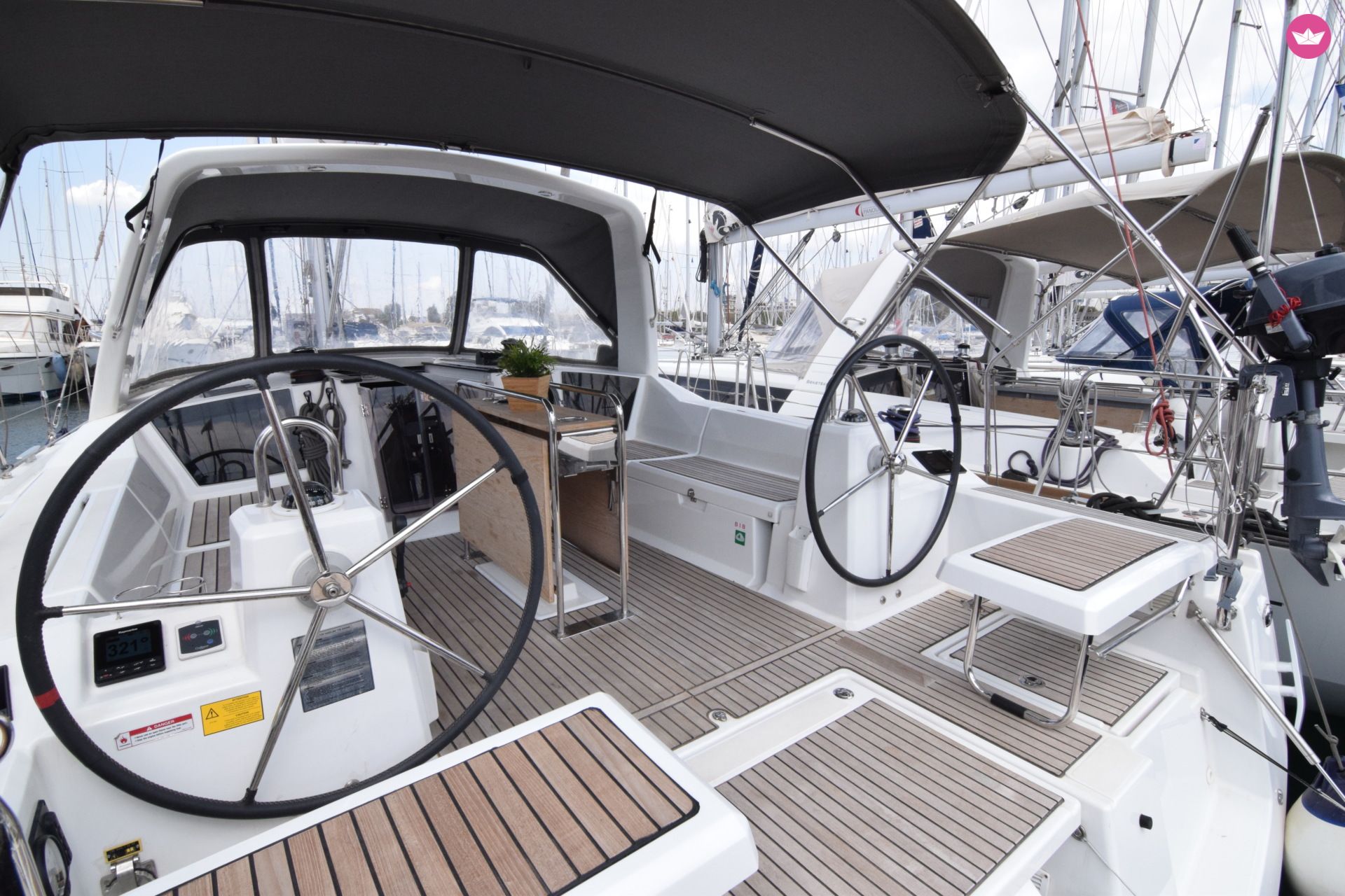 Sailboat Beneteau Oceanis 41.1 for hire