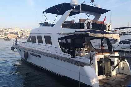 Hire Motor yacht 21m ELF Yacht B32! 21m ELF Yacht B32! İstanbul
