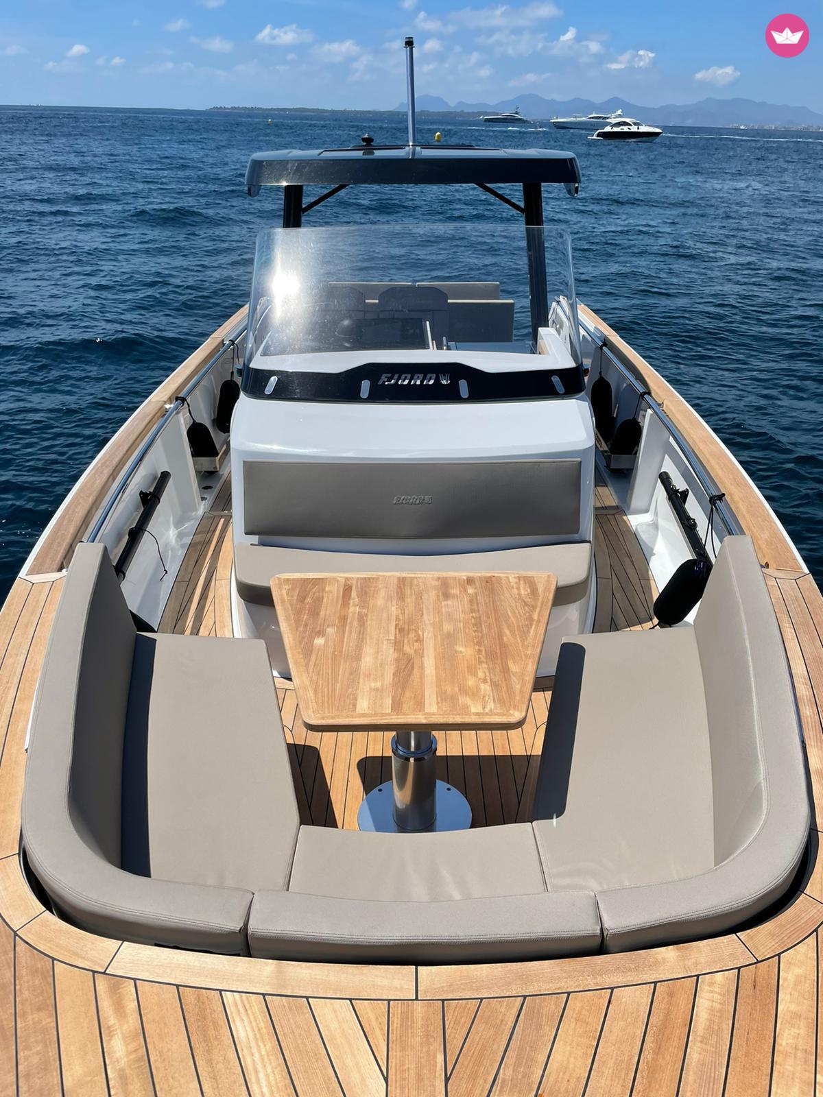 Bateau à moteur Fjord 38 OPEN 640cv 5