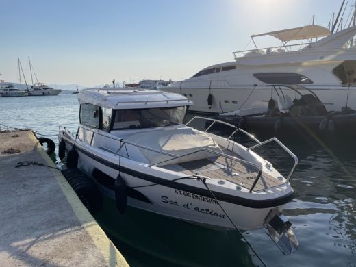 Глифада Motorboat Nordkapp Gran coupe 905 alt tag text