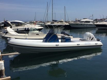 Location Semi-rigide Italiamarine Vesuvio 29 Antibes