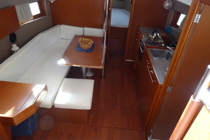 Oceanis 38 with or without skipper