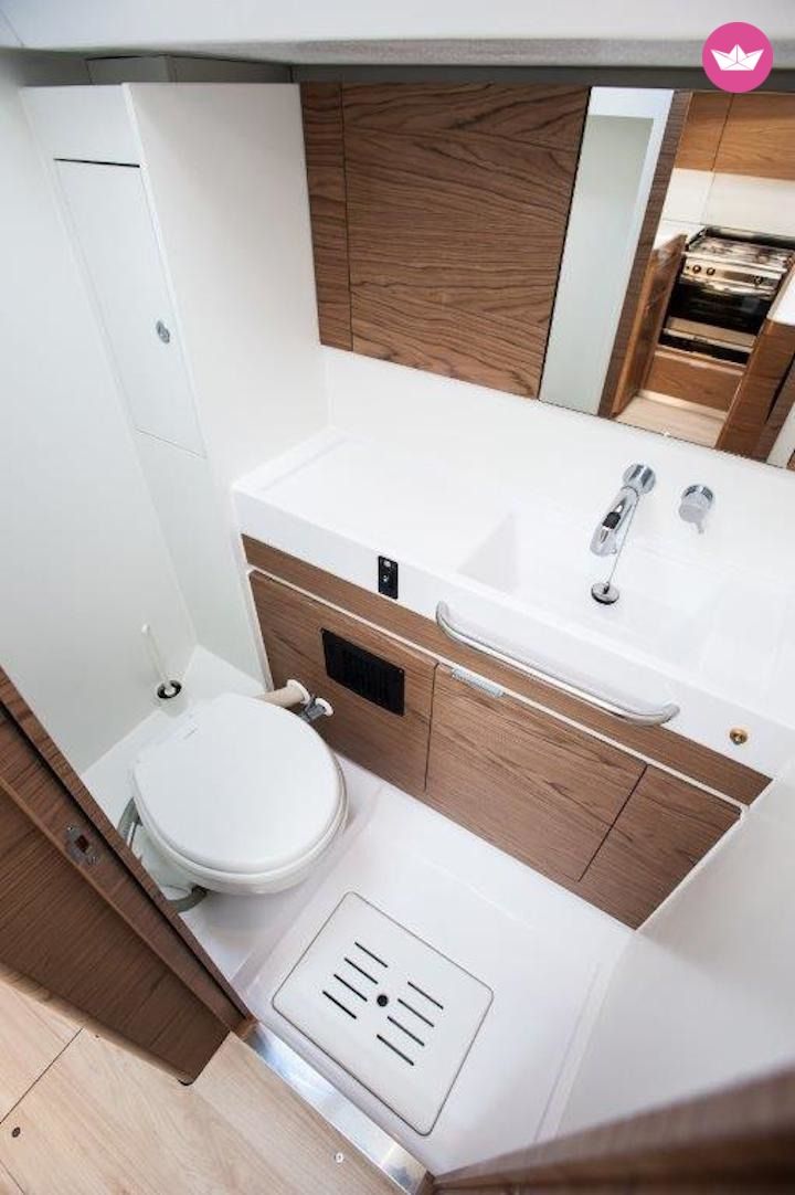 Charter sailboat in Zadar  