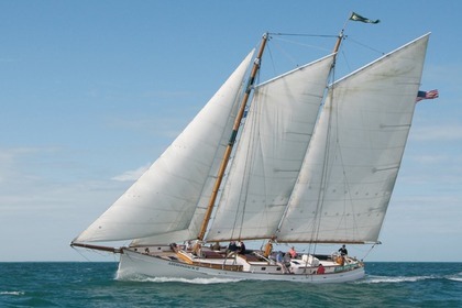 Charter Sailboat Passenger 40 Boston