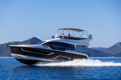 Motor Jacht Sealine F430 in Dubrovnik