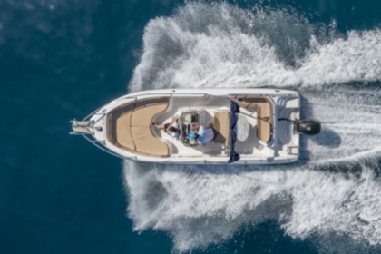 Rental Motorboat Ranieri Voyager 24 Split