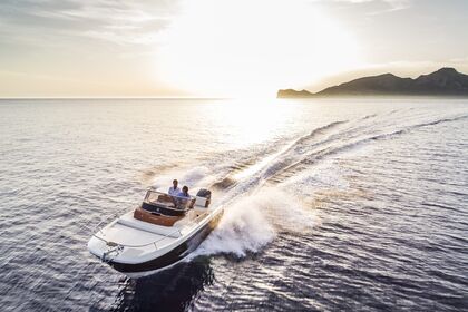 Location Bateau à moteur Capoforte CX240 Port Cogolin